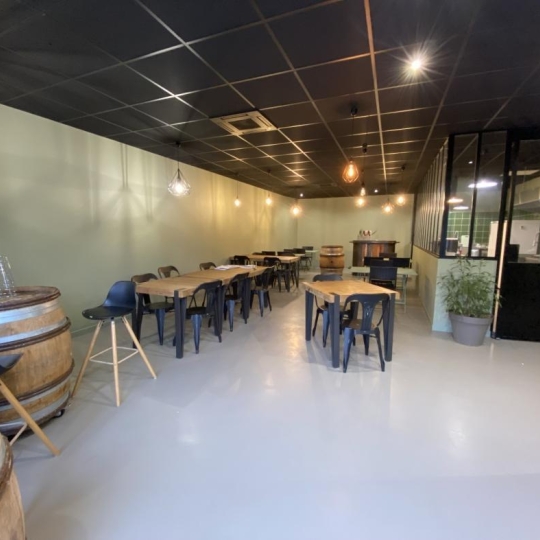  Annonces TOURNON : Local / Bureau | SAINT-PERAY (07130) | 271 m2 | 1 600 &euro; 