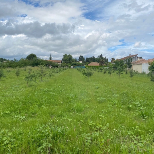  Annonces TOURNON : Terrain | LARNAGE (26600) | 0 m2 | 93 500 &euro; 