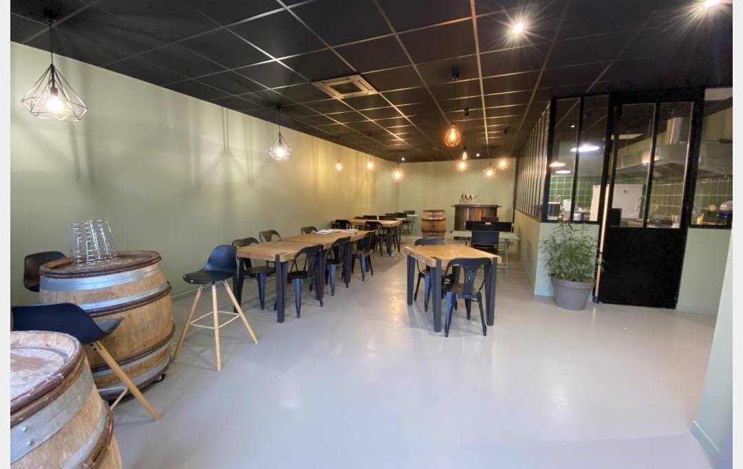 Annonces TOURNON : Local / Bureau | SAINT-PERAY (07130) | 271 m2 | 1 600 &euro; 