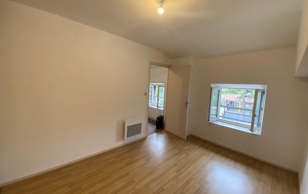 Annonces TOURNON : Appartement | SAINT-VALLIER (26240) | 48 m2 | 399 &euro; 
