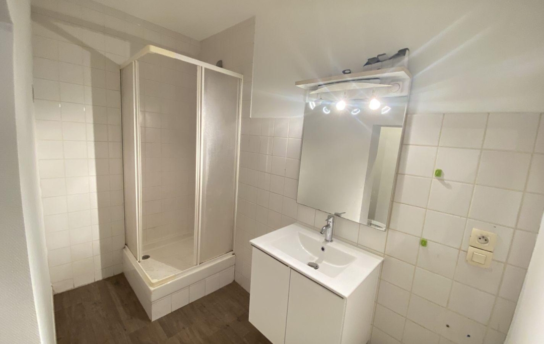Annonces TOURNON : Appartement | SAINT-VALLIER (26240) | 48 m2 | 399 &euro; 