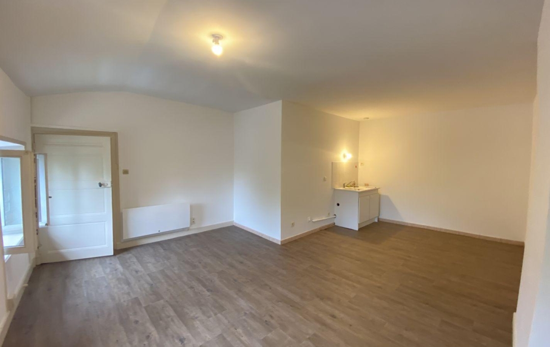 Annonces TOURNON : Appartement | SAINT-VALLIER (26240) | 48 m2 | 399 &euro; 